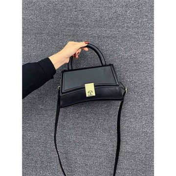 法國MKDA小方包女2025新款高級感真皮流行手提包包百搭單肩斜挎包