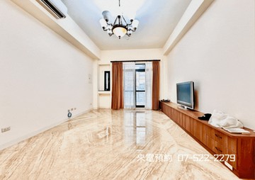 ￥專-文化中心｜崇學商圈｜臨路電梯別墅｜屋齡新｜台南市東區崇學路