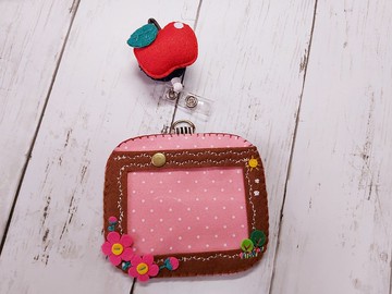 蘋果款證件夾+識別證套組.悠遊卡套組.不織布~