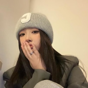 兔毛毛絨C字母灰色毛線帽女秋冬天2025新款針織帽子保暖月子冷帽