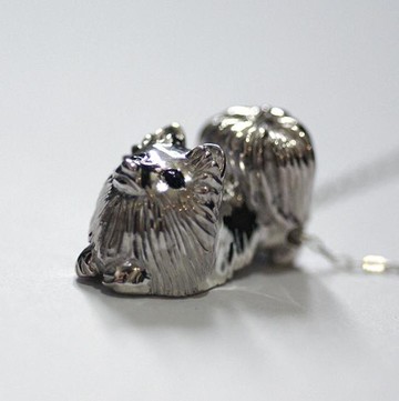 仰望博美犬吊墜