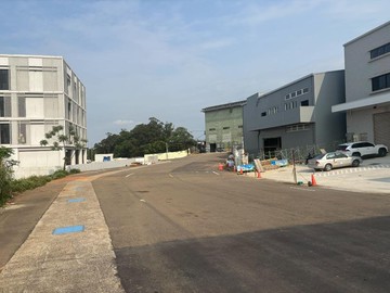 可買一半~楊梅交流道工業地附建照~臨12米道路｜桃園市楊梅區長紅段