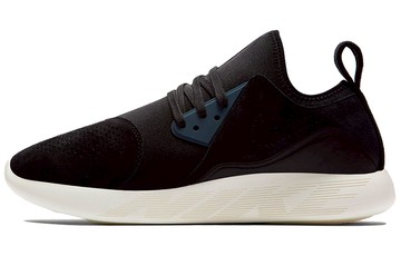 WMNS LUNAR CHARGE