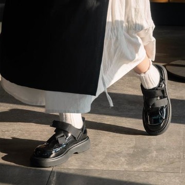 Ranyan冉言【不撞款】日系交叉漆皮圓頭小皮鞋女原創設計厚底單鞋