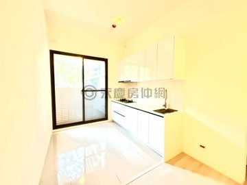 新高雙語國小～陞霖執美稀有1樓2房平車｜台中市太平區環中東路三段