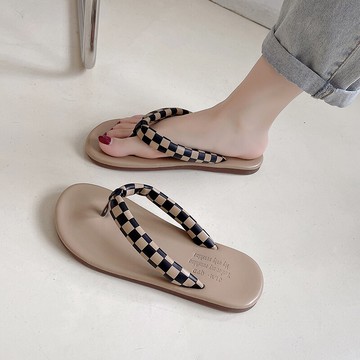人字拖外穿女夏新款棋盤格平底防滑網紅時尚百搭休閑涼拖鞋
