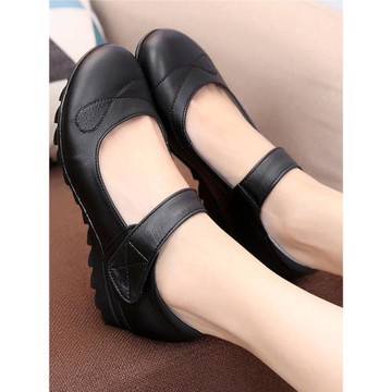 小碼32老人鞋淺口搭扣平跟單鞋真皮中老年媽媽鞋大碼43黑色皮鞋33