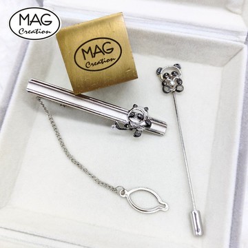 20周年組合- 打球熊貓 造型領呔夾配可愛熊貓造型胸針