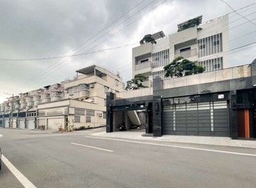 鳥松仁美~大面寬全新電梯車墅｜高雄市鳥松區大竹路