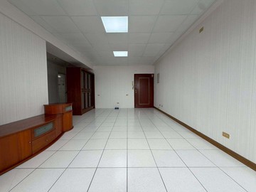 ✨頭家學區✨北屯好事多旁‼️四房車位視野戶｜台中市潭子區中山路一段