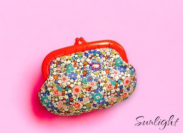 日光小巷手創 童話粉紅復古小花園口金包/風景郵票集(有三款)