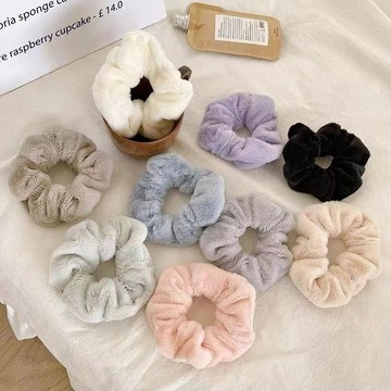台灣現貨⭐韓版奶油色系毛絨髮圈 綁頭 髮圈 髮飾 頭飾 絨毛髮圈 絨布大腸圈 秋冬簡約 毛絨髮繩 韓式髮圈 髮束 高彈力