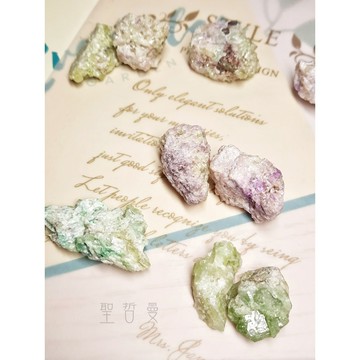 符山石原礦400-1~35號(Vesuvianite) ~心輪，協調各脈輪，靈魂回溯