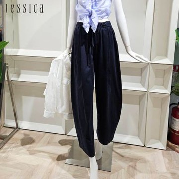 JESSICA - 休閒棉質鬆緊腰直筒褲寬褲J53204（藏藍）