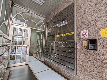 誠售中山區稀有百坪二樓黃金店辦｜台北市中山區長春路