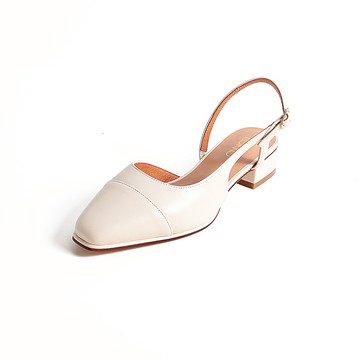 KOKKO心機側裸空微寬楦後繫帶包鞋白色