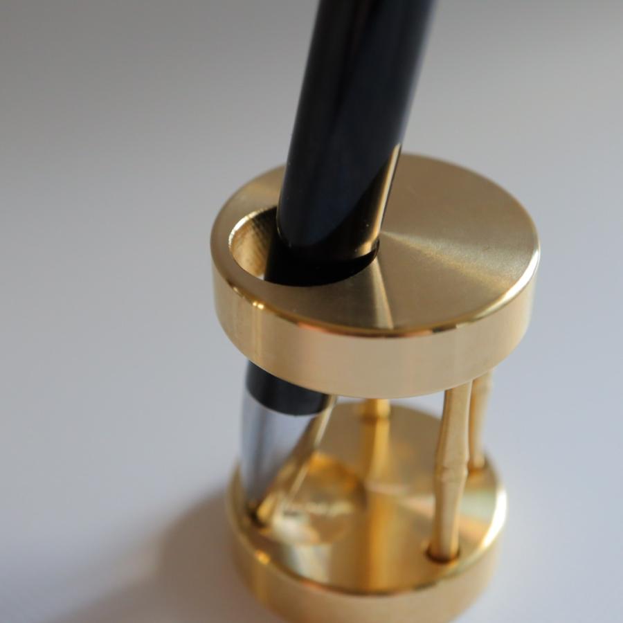 ペン スタンド  真鍮 ホルダー 立て たて 収納 オシャレ ディスプレイ かわいい 整理  金属 アンティーク フロント 高級感 タッチペン D32H43 日本製 kmetal