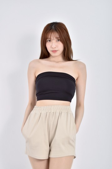 (S) 【里唯私服】bershka質感修身短版平口黑色上衣