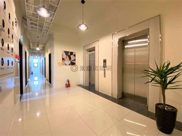 青春學苑| 無印風小清新樓中樓收租套房｜台中市沙鹿區興安路