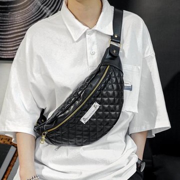 菱格皮質超火潮流胸包 小包時尚皮質男包單肩包小腰包手機包2025