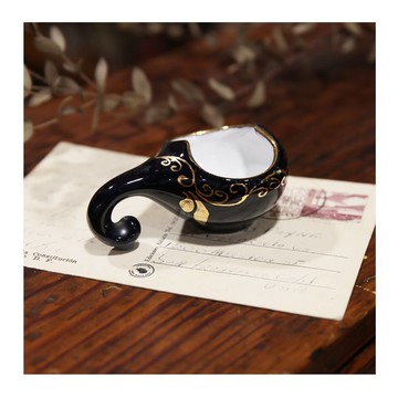 歐洲老件.巴爾幹半島.鈷藍色近黑色手工描金小陶瓷擺件.小杯#收藏