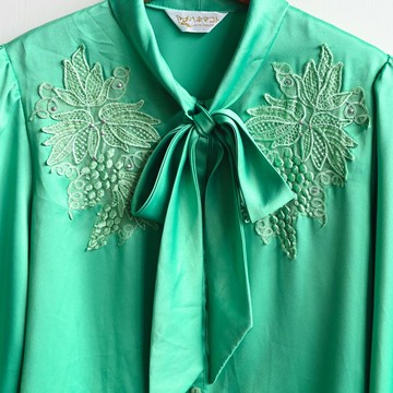 【蛋植物古著】夜光葡萄蕾絲貼花長袖古著襯衫