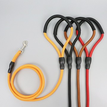 中小型貓犬寵物牽引繩尼龍圓形戶外遛狗繩立體反光牽引繩廠家