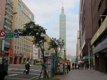 專~雙捷運站四維路二樓+道路用地，節稅/容移首選｜台北市大安區四維路