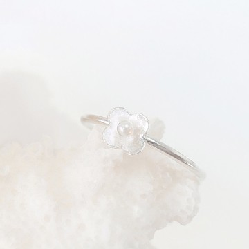 / 花見 / 迷你海水珍珠小花925純銀戒指