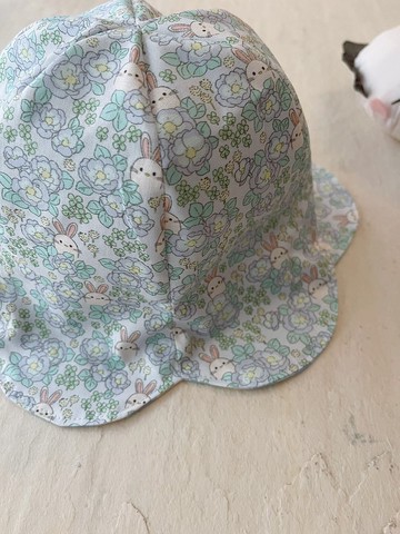 兔寶愛玩捉迷藏     手工純棉遮陽花瓣帽/寶寶/幼童/親子用