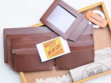 【6咭位相片短夾】好好縫 皮革材料包 免費刻字 手工包 情侶銀包 皮夾 短銀包 短財 簡約實用 意大利皮 植鞣革 皮革DIY 伴侶 纖薄 真皮 原色啡黑深藍綠橙紅灰等 超過五十皮色選擇