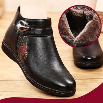 媽媽棉鞋女冬加絨真皮舒適中老年羊毛短靴大碼冬鞋防滑保暖雪地靴