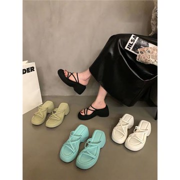 厚底松糕黑色拖鞋女夏外穿2025年新款法式沙灘度假小個子羅馬涼鞋