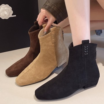 【現貨出清】靴子．韓系休閒素面麂皮絨後拉鍊低跟短靴．白鳥麗子
