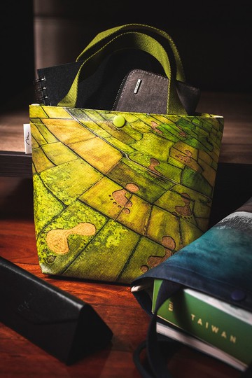 看見 齊柏林基金會 托特包 大腳印  文創商品