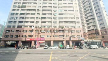 小港桂林商圈-泛美大鎮-臨路樓店｜高雄市小港區中安路