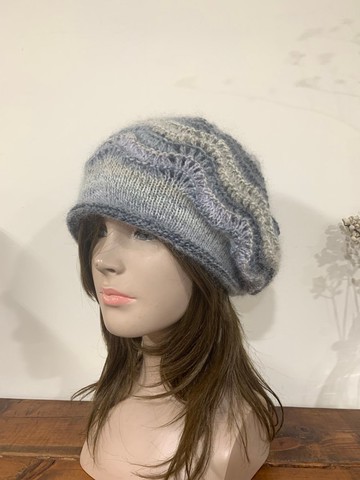 鳳尾花毛線帽。。米金/灰藍段染毛線帽。優質日本線。