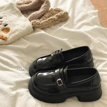 現款免運 YesDay棕色英倫風厚底樂福鞋女春季新款圓頭增高百搭jk小皮鞋 y2k 辣妹 甜酷 KARA@