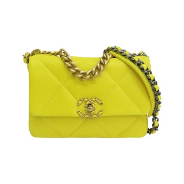 CHANEL 香奈兒 黃色羊皮 19 Matelasse 肩背包 AS1160 【二手名牌BRAND OFF】