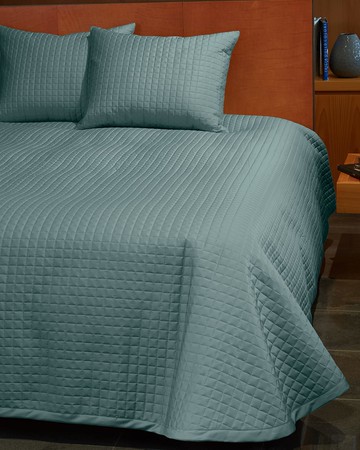 Masaccio Quilted Coverlet