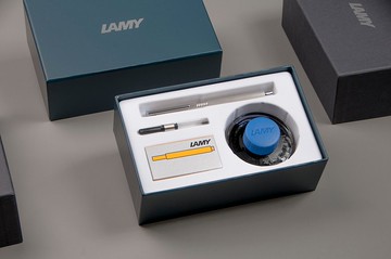 【雷雕免費刻字】LAMY 鋼筆墨水禮盒 / Logo 06 系列 - 刷紋