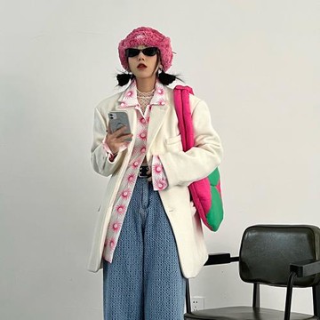 2025秋冬季新款小個子休閑甜酷風短款復古白色毛呢西裝上衣外套女