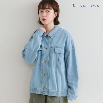 a la sha 抹茶繡花剪接牛仔外套