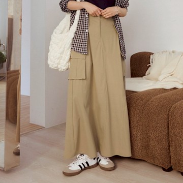 OB嚴選-涼感．抗UV後腰鬆緊大口袋冰河系防曬工裝長裙《CA3100-》