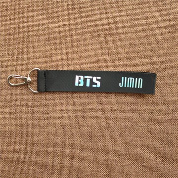 ⭐韓國代購正版預售⭐BTS防彈少年團手機繩姓名條 包包手機掛件飾品ARMY鑰匙圈