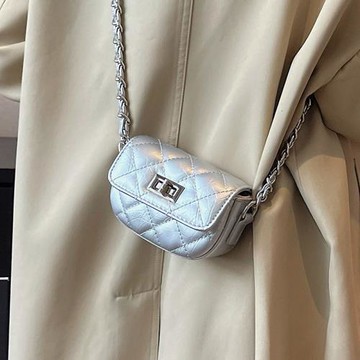 高級感菱格鏈條小包包女2023新款簡約時尚小方包法式小眾潮斜挎包