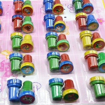 🔥臺灣出貨🔥新款印章兒童多彩印章幼兒園獎勵禮品學校小賣部熱賣吊板玩具ZSK