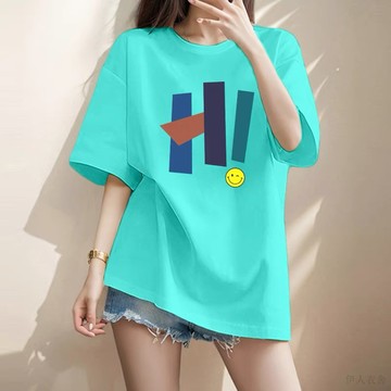 伊人衣舍 大尺碼女裝短袖上衣 中長款 短袖T恤 女生衣服 夏季新款 長版t恤 寬鬆上衣短袖 湖藍色 短袖上衣 大碼女裝