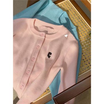 韓系早秋毛衣外套女RR韓R&R刺繡小標短款純色收腰長袖針織開衫女