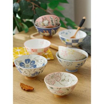 日式情侶飯碗櫻花兔子小碗日本進口家用餐具湯碗卡通陶瓷碗釉下彩